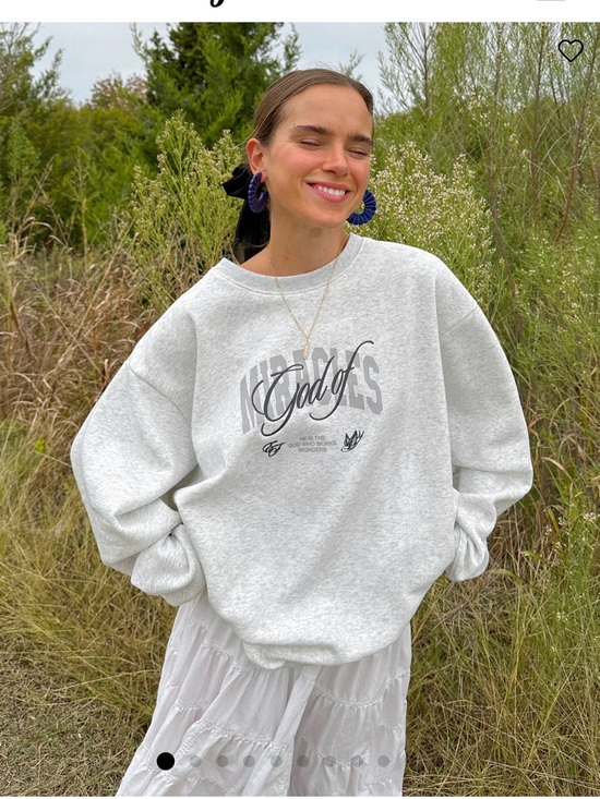 Elevated Faith Tops - Light Gray Graphic Crewneck Sweatshirt - Unbranded